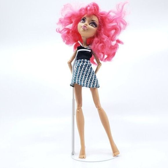 Monster High Doll Howleen Wolf 11 in Mattel Fashion Doll 2011 - Picture 3 of 8